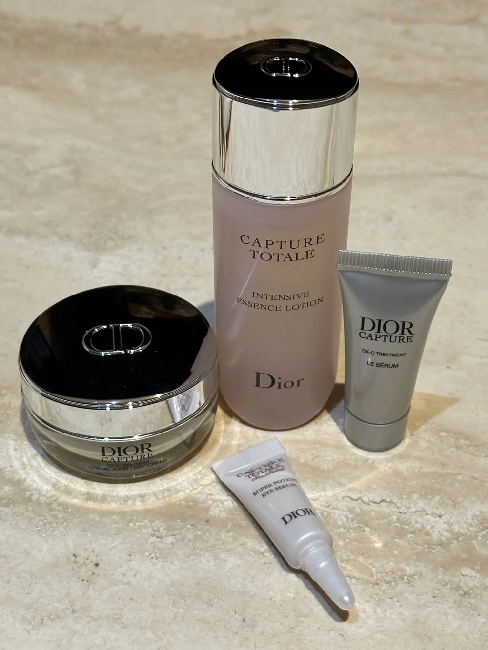 NWOB Dior Capture Totale 5-piece set with Dior white bucket bag